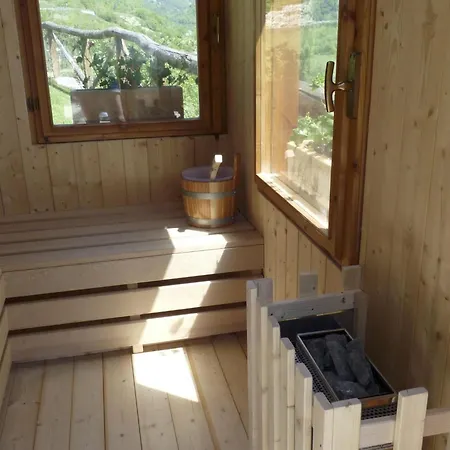 Zwei-zimmer-wohnung La Capra Ideal Fuer Paare Mit Kindern By Interhome *