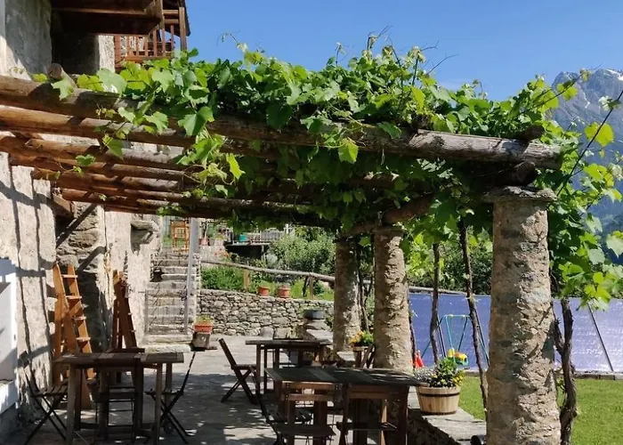 Zwei-zimmer-wohnung La Capra Ideal Fuer Paare Mit Kindern By Interhome 아파트 *